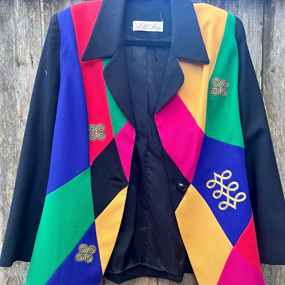 Green and Black Blazer with Geometric Design